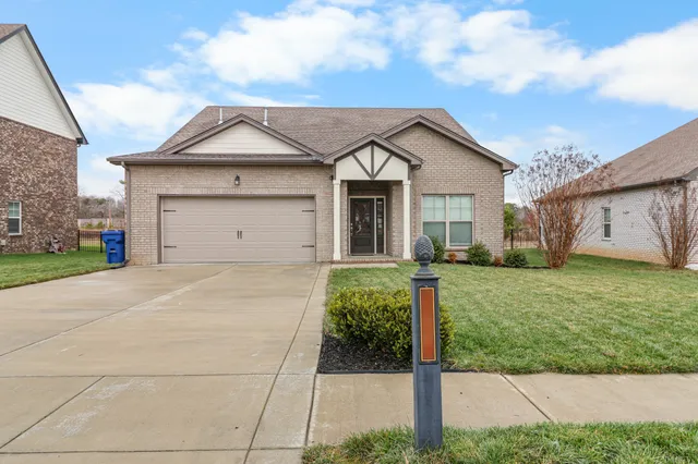 $2,300 | 740 Jersey Drive, Clarksville, TN 37043
