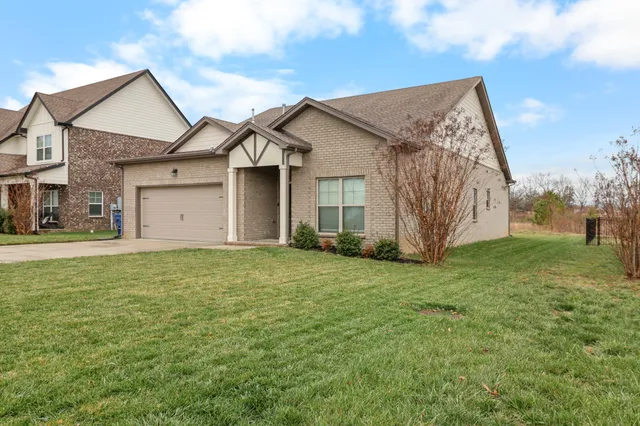 $2,300 | 740 Jersey Drive, Clarksville, TN 37043