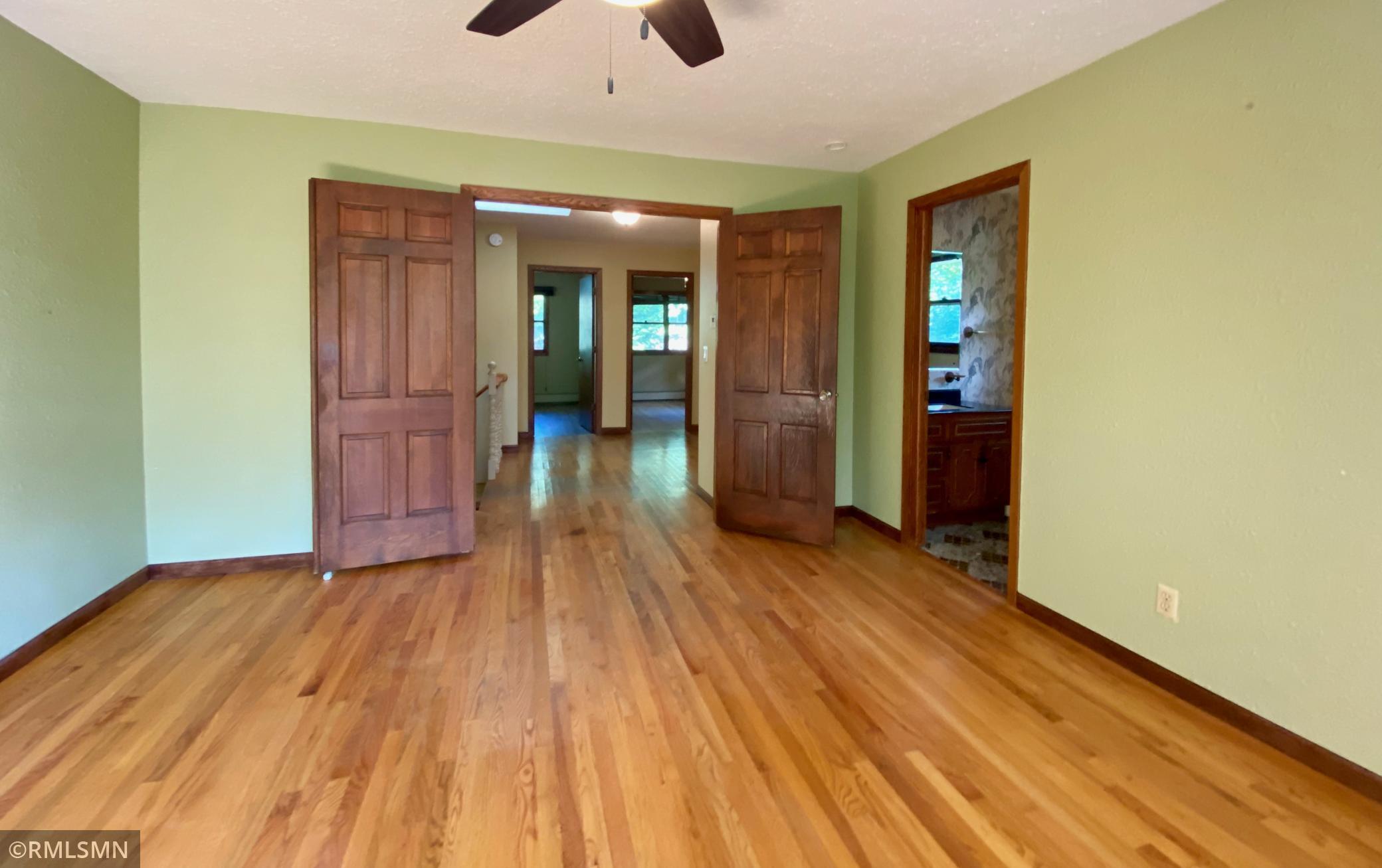 15685 Fish Point Road Prior Lake, MN 55372 - Photo 14 of 23 Gallery Image 14
