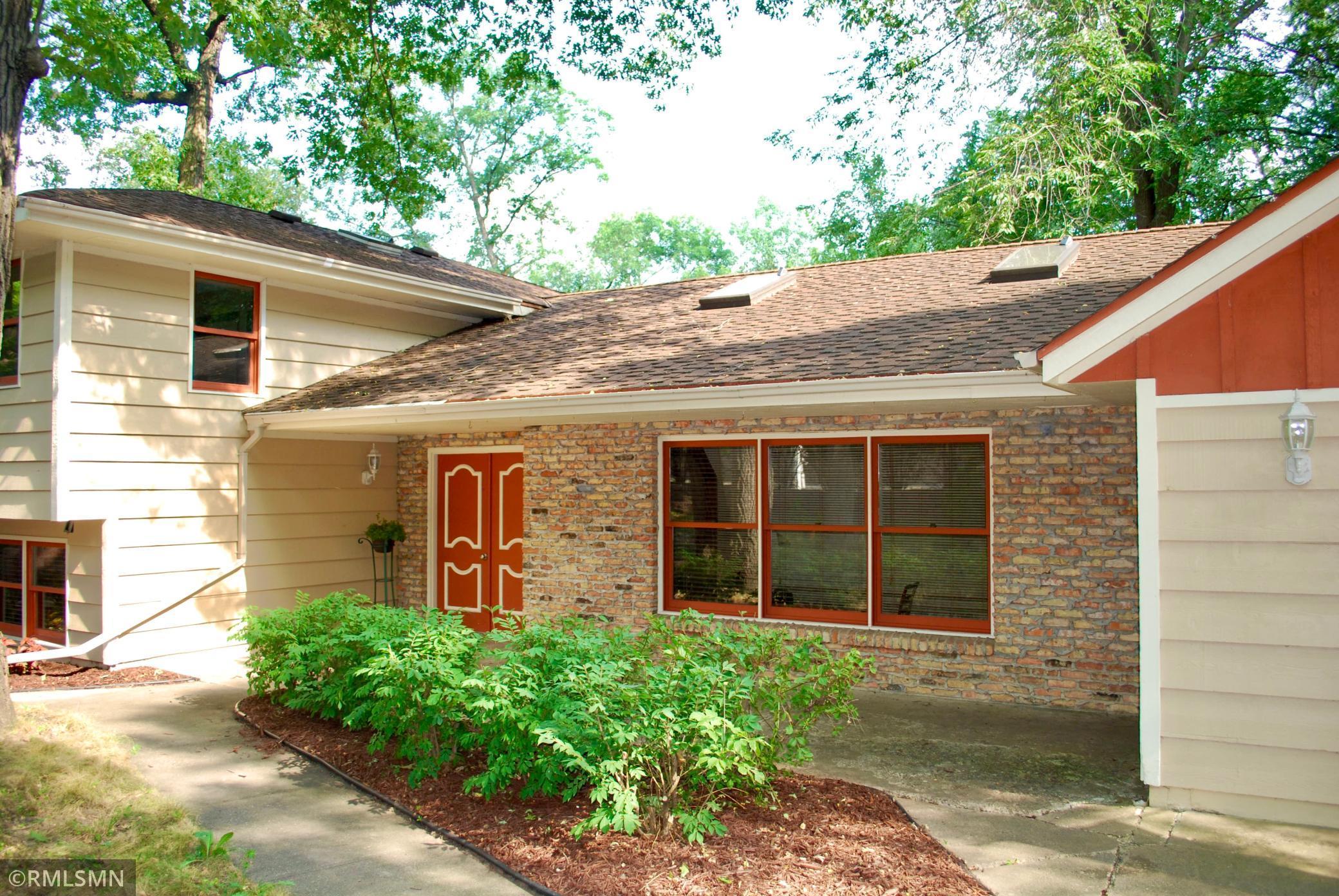 15685 Fish Point Road Prior Lake, MN 55372 - Photo 6 of 23 Gallery Image 6