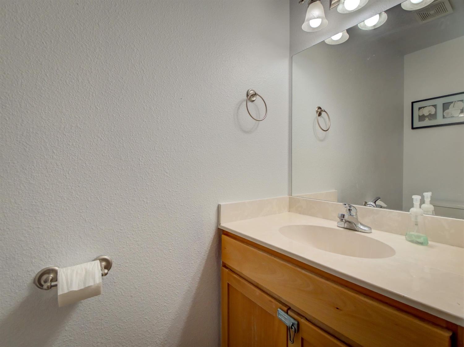 450 Midway Road, Unit 18 Medford, OR 97501 - Photo 10 of 21 Additional Photo