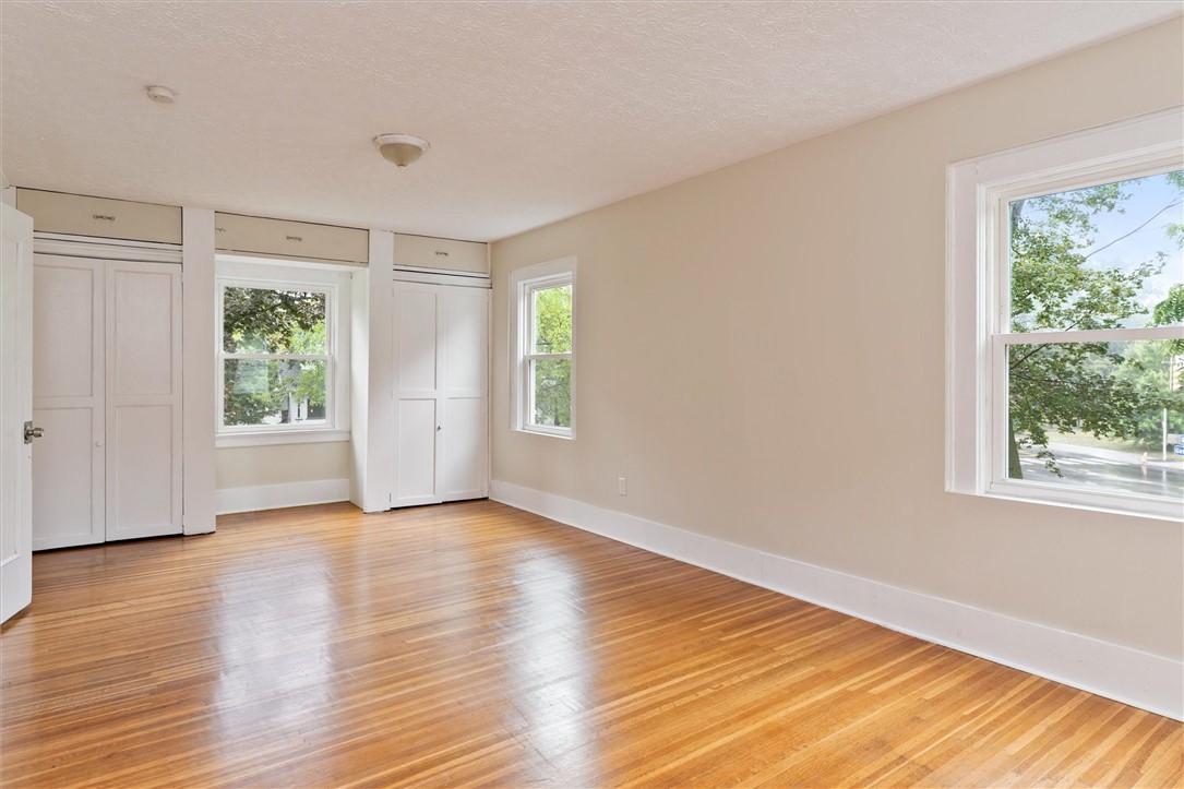 19 Genesee Park Boulevard Rochester, NY 14611 - Photo 38 of 50