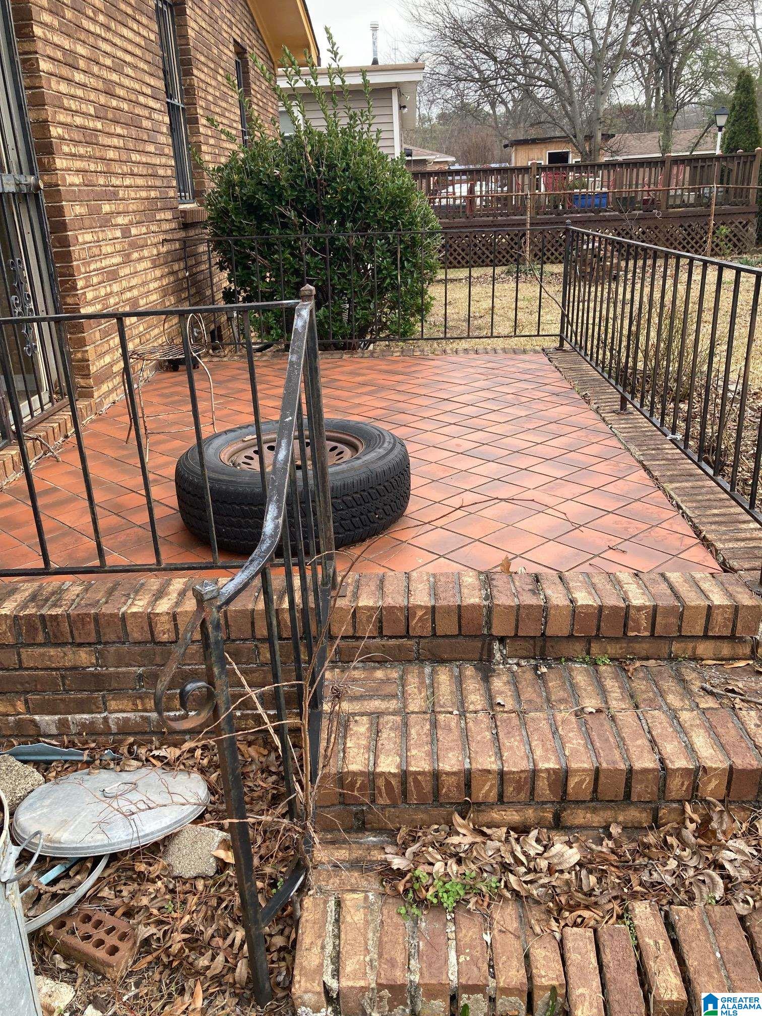 241 10th Avenue Birmingham, AL 35211 - Photo 13 of 14