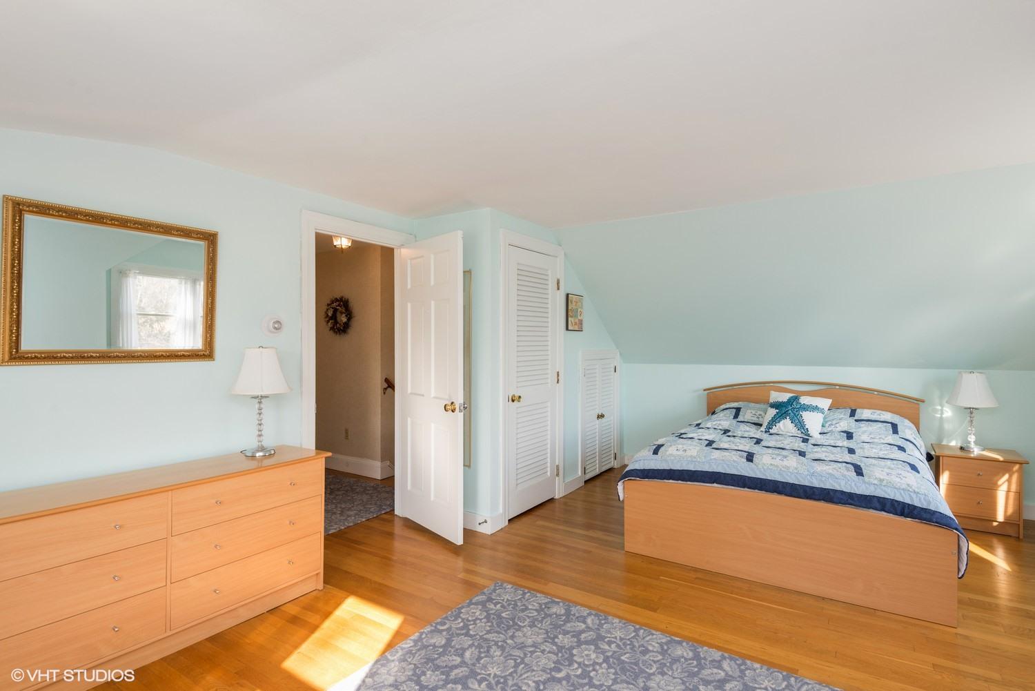 148 Katherine Road Centerville, MA 02632 - Photo 14 of 16 10_148KatharineRd_153001_2ndBedroom_MLSu