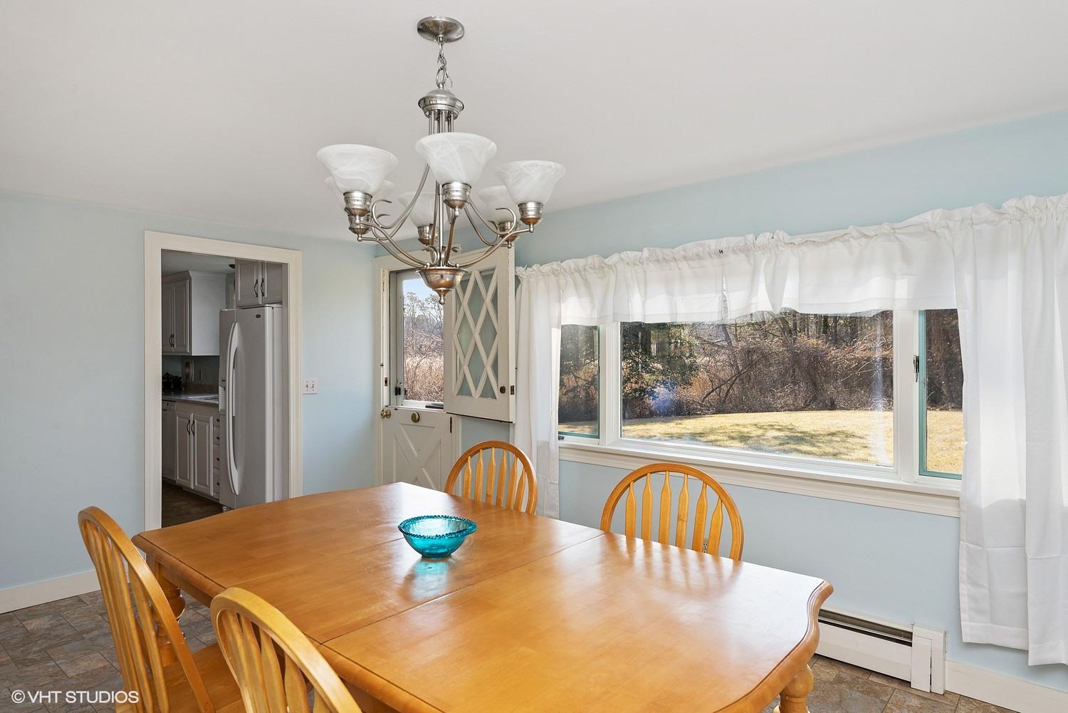 148 Katherine Road Centerville, MA 02632 - Photo 10 of 16 06_148KatharineRd_369_DiningArea_MLSuse_