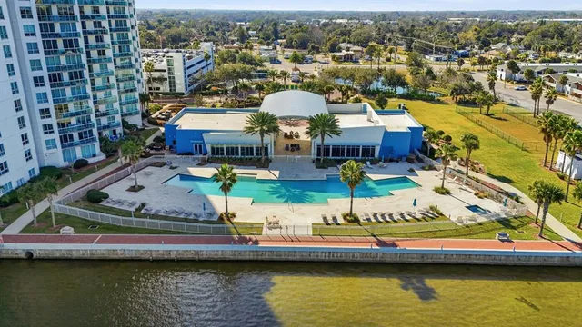 $229,900 | 241 Riverside Drive, Unit 207, Daytona Beach, FL 32117