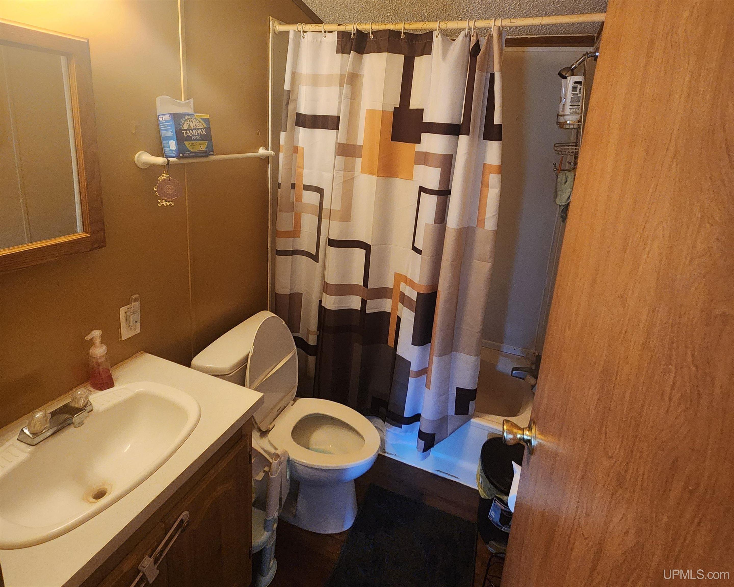 466 Kearsarge Street Laurium, MI 49913 - Photo 15 of 26