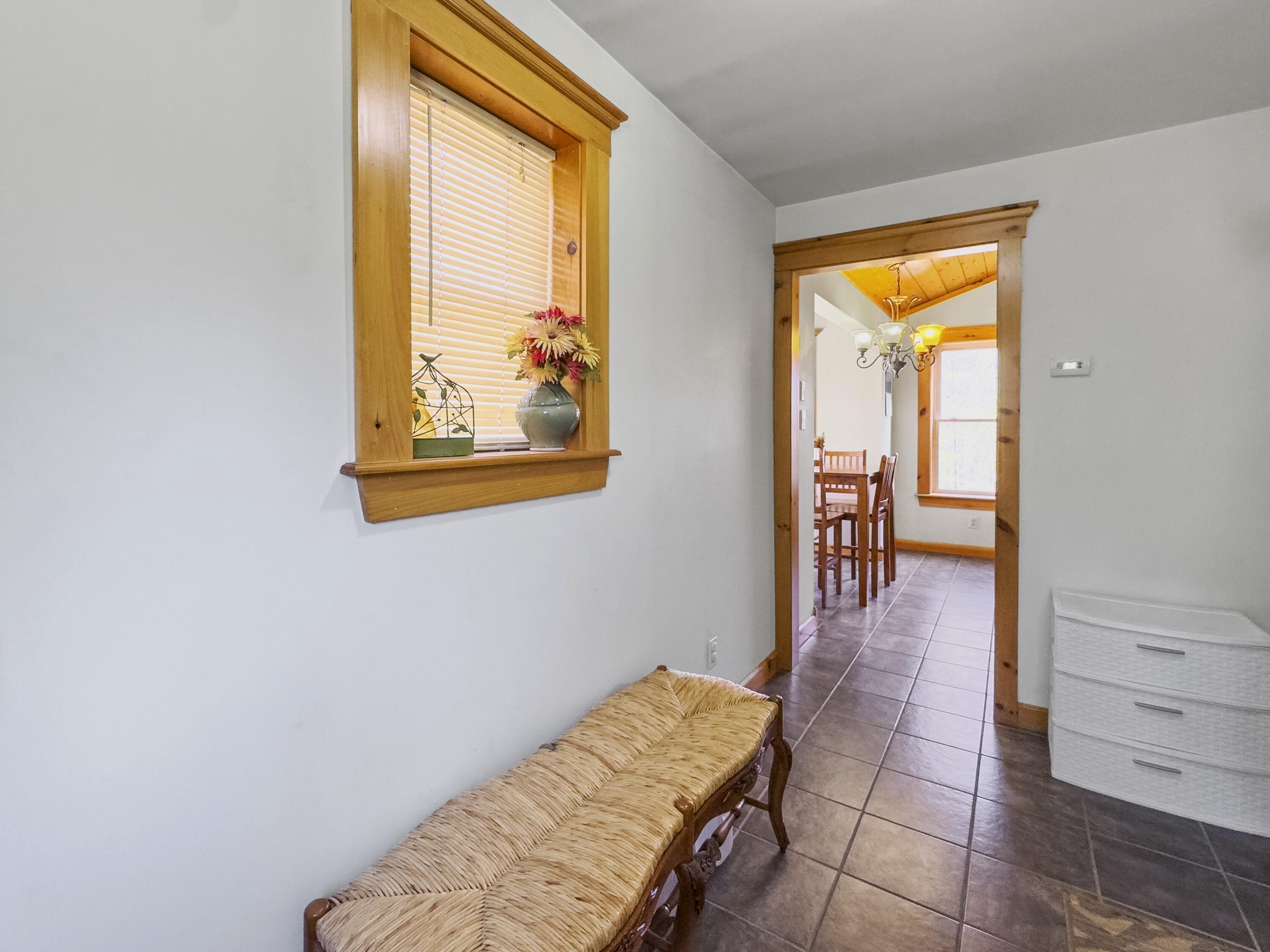 136 Waldoboro Road Washington, ME 04574 - Photo 8 of 58 Entry