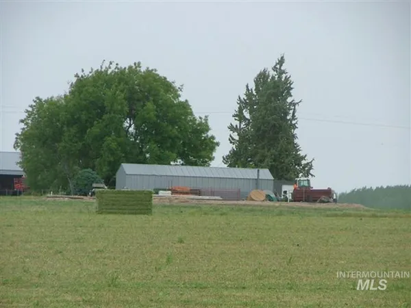 $1,100,000 | 721 Mendiola Road, Nyssa, OR 97913