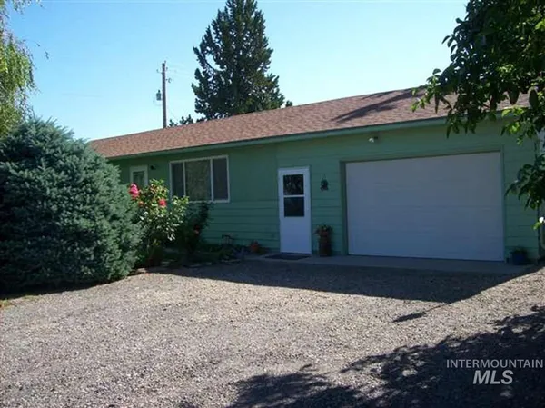 $1,100,000 | 721 Mendiola Road, Nyssa, OR 97913