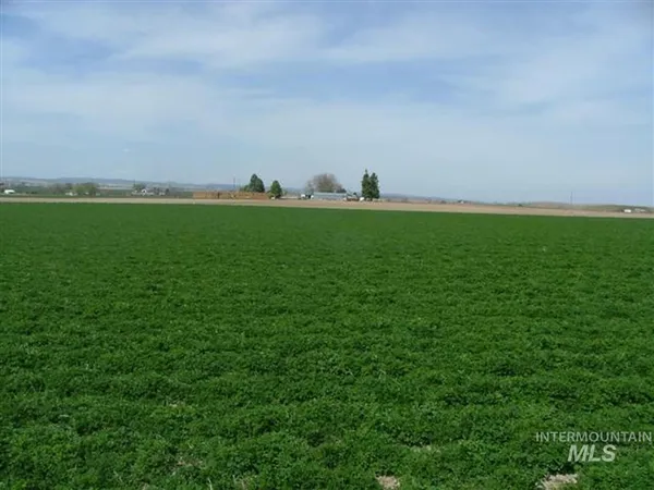 $1,100,000 | 721 Mendiola Road, Nyssa, OR 97913
