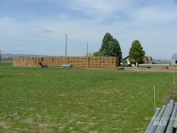 $1,100,000 | 721 Mendiola Road, Nyssa, OR 97913