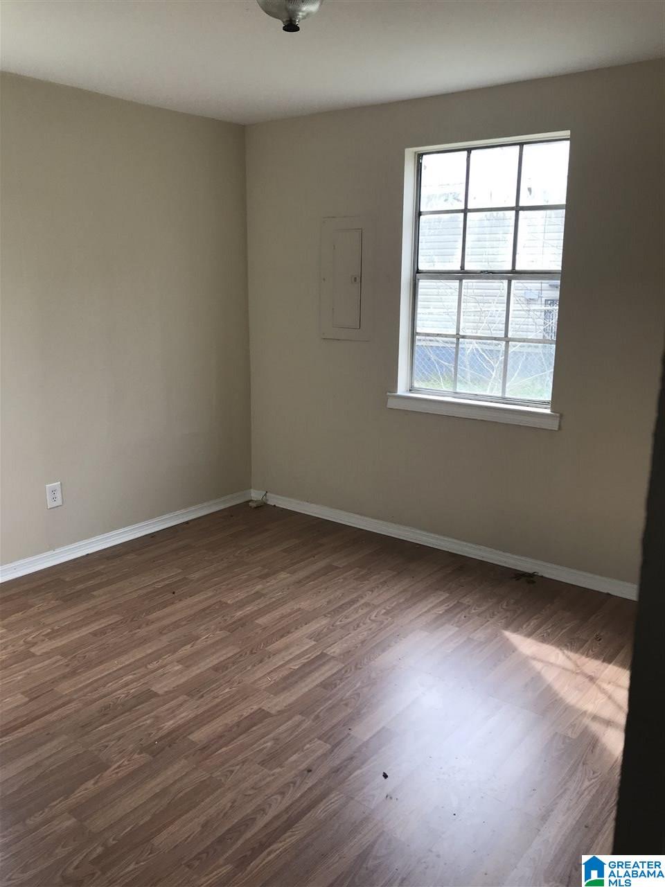 1317 Woodward Road Birmingham, AL 35228 - Photo 5 of 8
