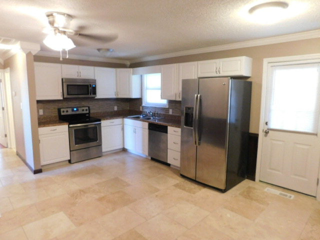 202 Mynatt Road Thomson, GA 30824 - Photo 3 of 14