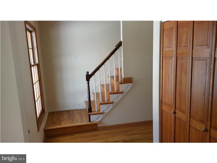 517 Cobbleskill Lane Exton, PA 19341 - Photo 5 of 14 Foyer