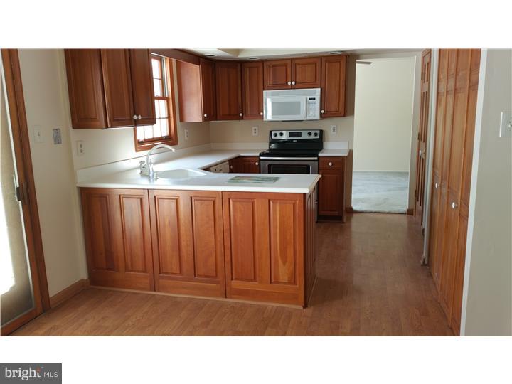517 Cobbleskill Lane Exton, PA 19341 - Photo 7 of 14 Kitchen