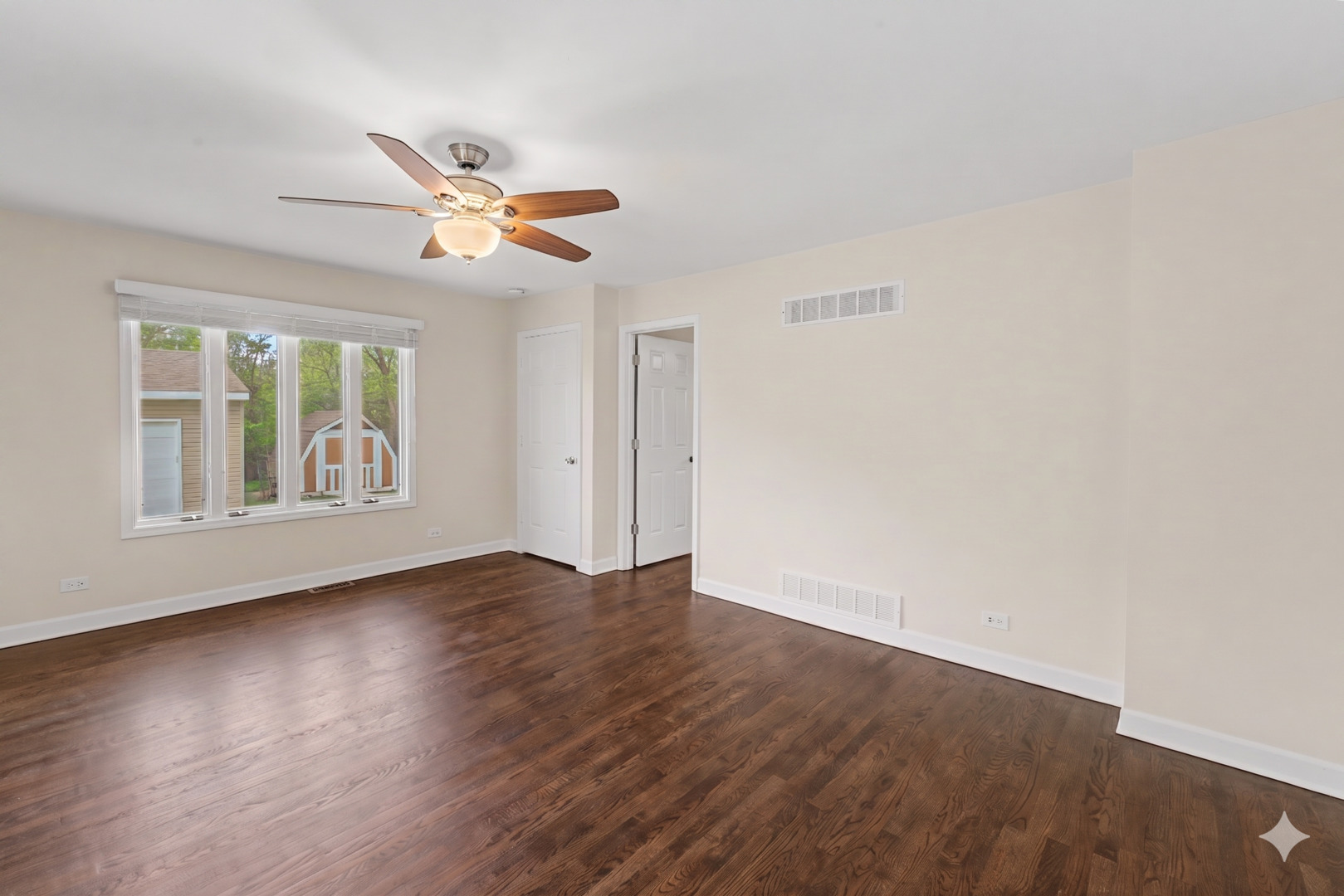 218 North Louis Street Mount Prospect, IL 60056 - Photo 12 of 33