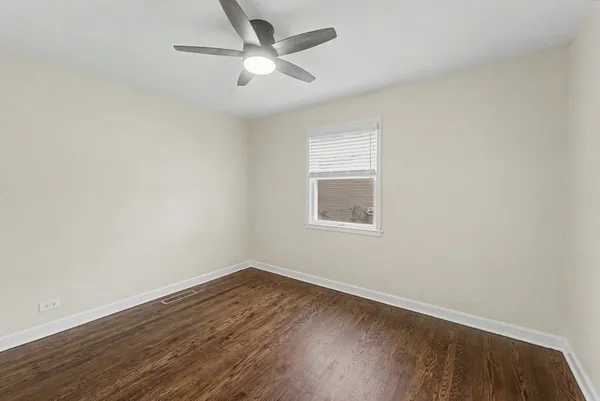 $459,900 | 218 North Louis Street, Mount Prospect, IL 60056