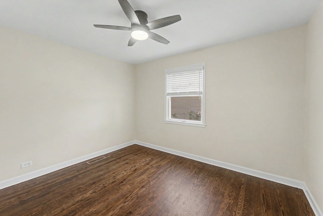 218 North Louis Street Mount Prospect, IL 60056 - Photo 19 of 33
