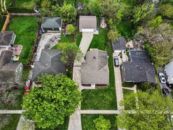 $459,900 | 218 North Louis Street, Mount Prospect, IL 60056