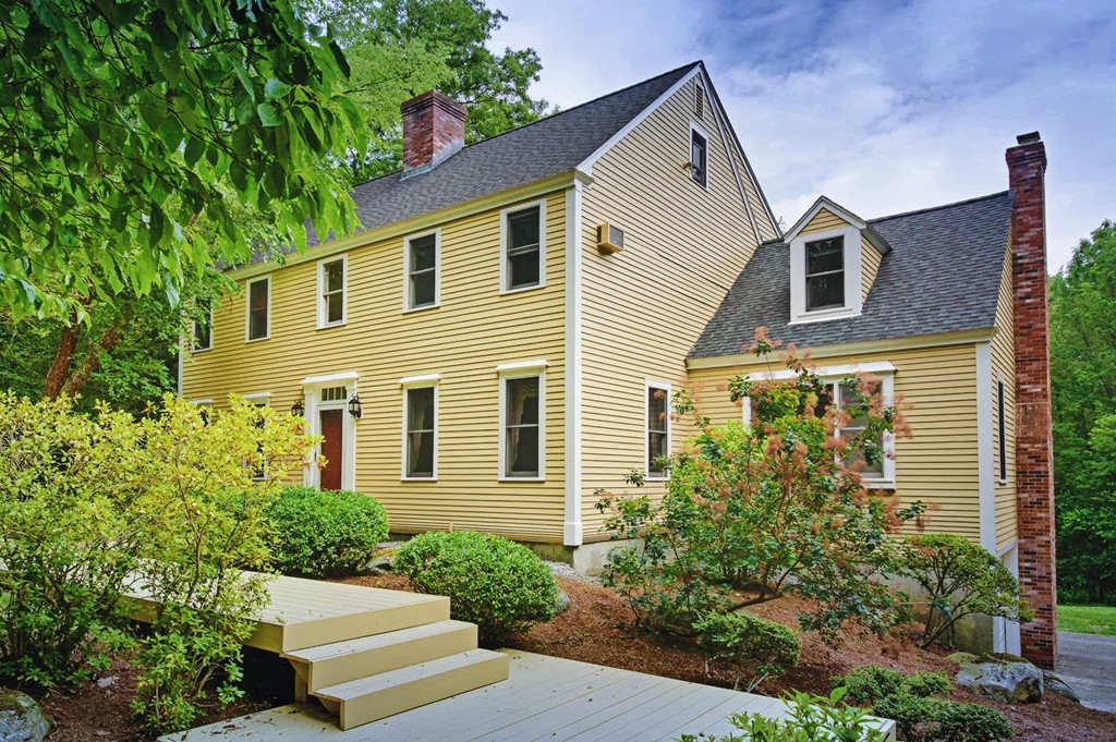 1135 North Road Carlisle, MA 01741 - Photo 1 of 1