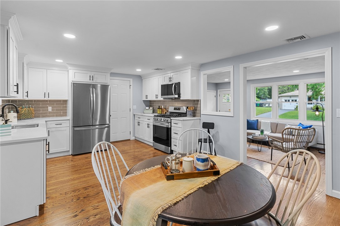 70 Old Homestead Road Warwick, RI 02889 - Photo 9 of 32 Gallery Image 9