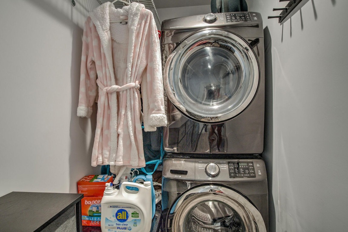 100 Basecamp Way, Unit 217 Frisco, CO 80443 - Photo 27 of 39 a utility room with dryer and washer