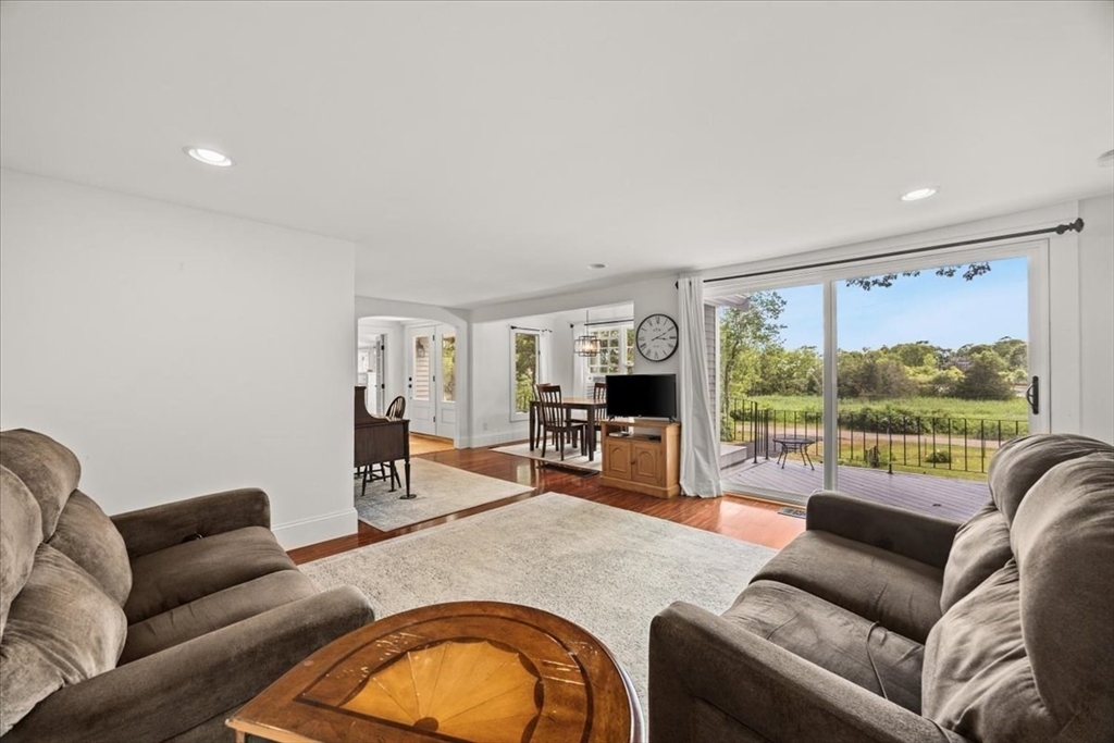 66 Mayflower Ridge Drive Wareham, MA 02571 - Photo 15 of 37
