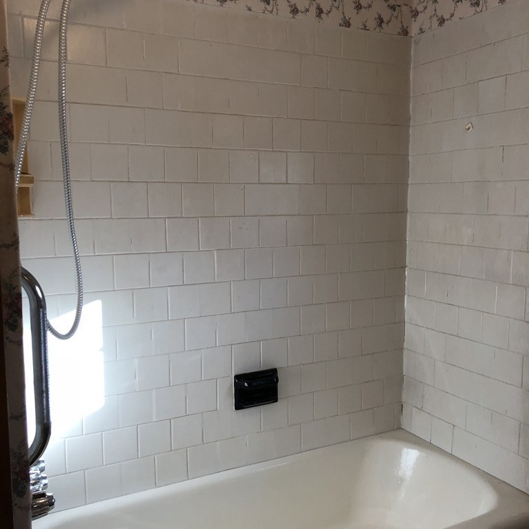 20 Lackey Dam Road Sutton, MA 01590 - Photo 7 of 20 a bathroom with a bathtub