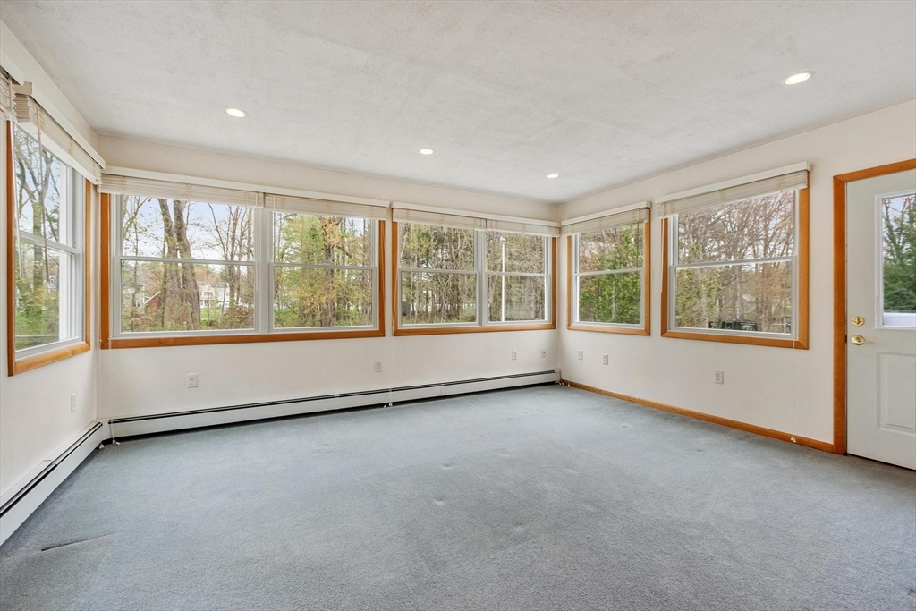 108 Lowell Road Pepperell, MA 01463 - Photo 12 of 34