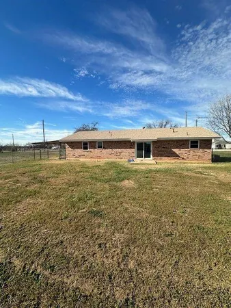 $1,795 | 345 4th Street, Hawley, TX 79525