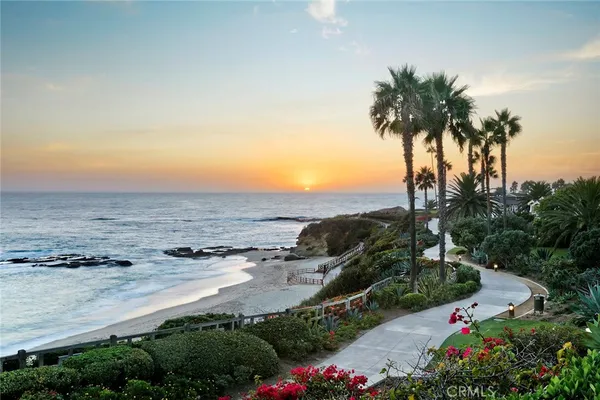 $3,800 | 30872 Marilyn Drive, Unit 2, Laguna Beach, CA 92651