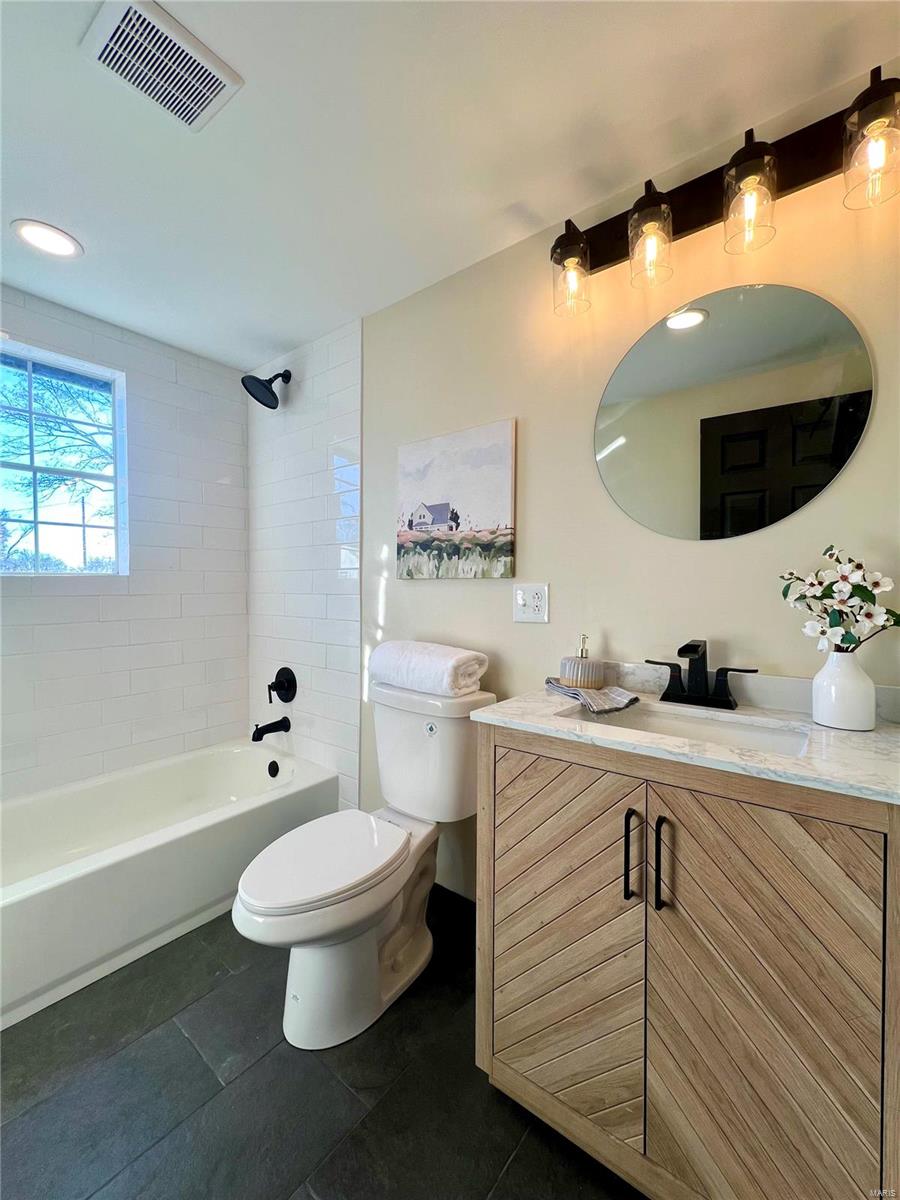 2440 Keebler Road Collinsville, IL 62234 - Photo 7 of 19 Gallery Image 7