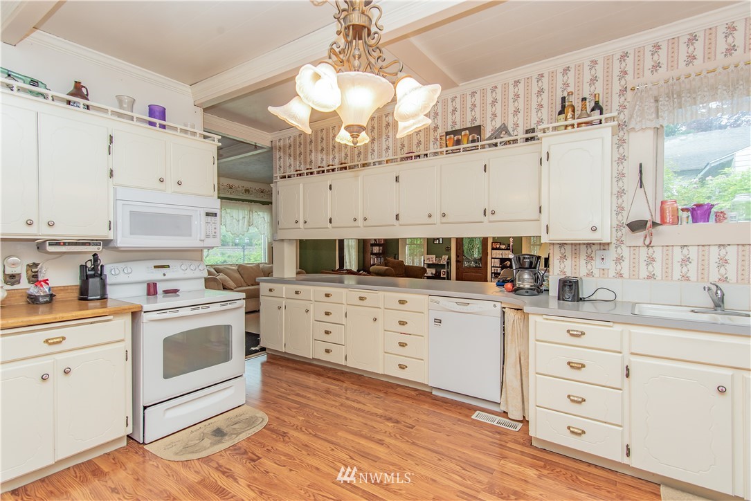 710 Southeast Front Street Winlock, WA 98596 - Photo 2 of 21 Gallery Image 2
