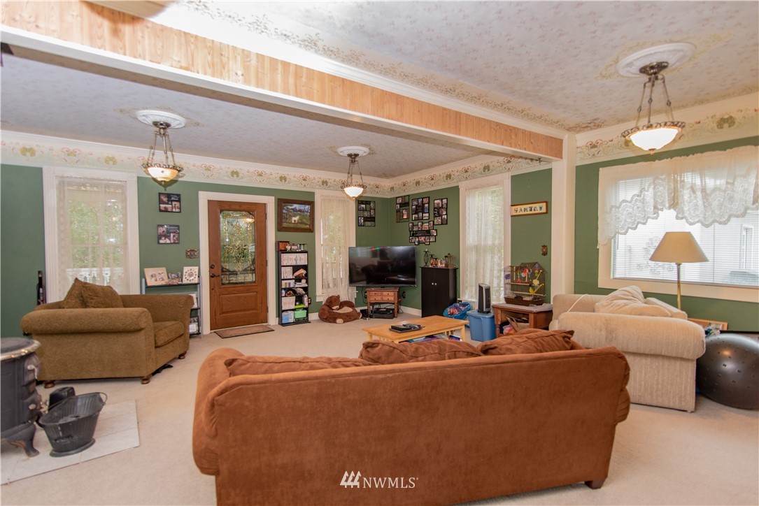 710 Southeast Front Street Winlock, WA 98596 - Photo 4 of 21 Gallery Image 4