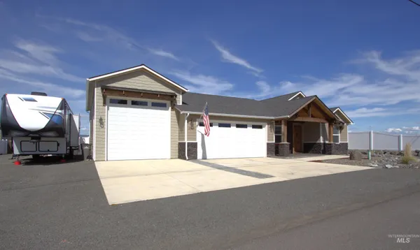 $695,000 | 2013 Cedar Avenue, Lewiston, ID 83501