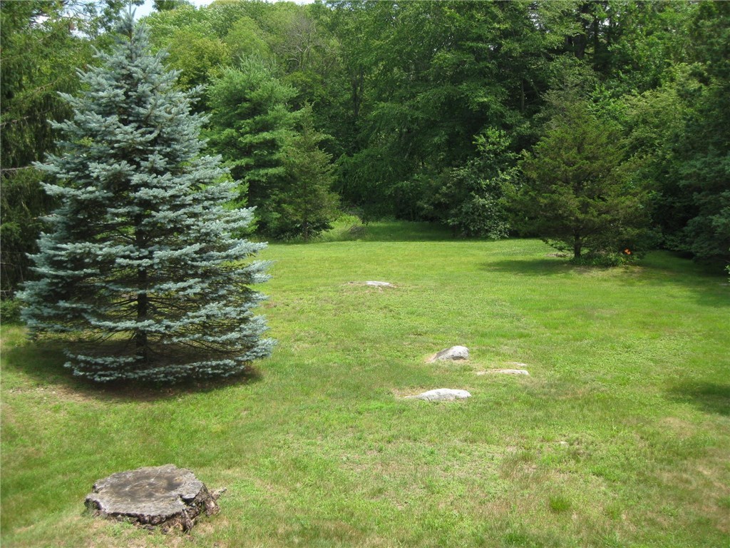 195 Old County Road Smithfield, RI 02917 - Photo 4 of 23