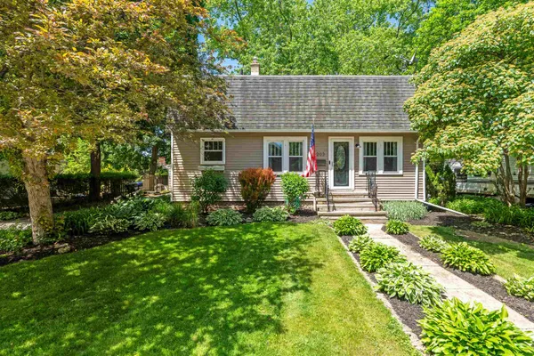 $299,900 | 203 Cedar Street, Neenah, WI 54956