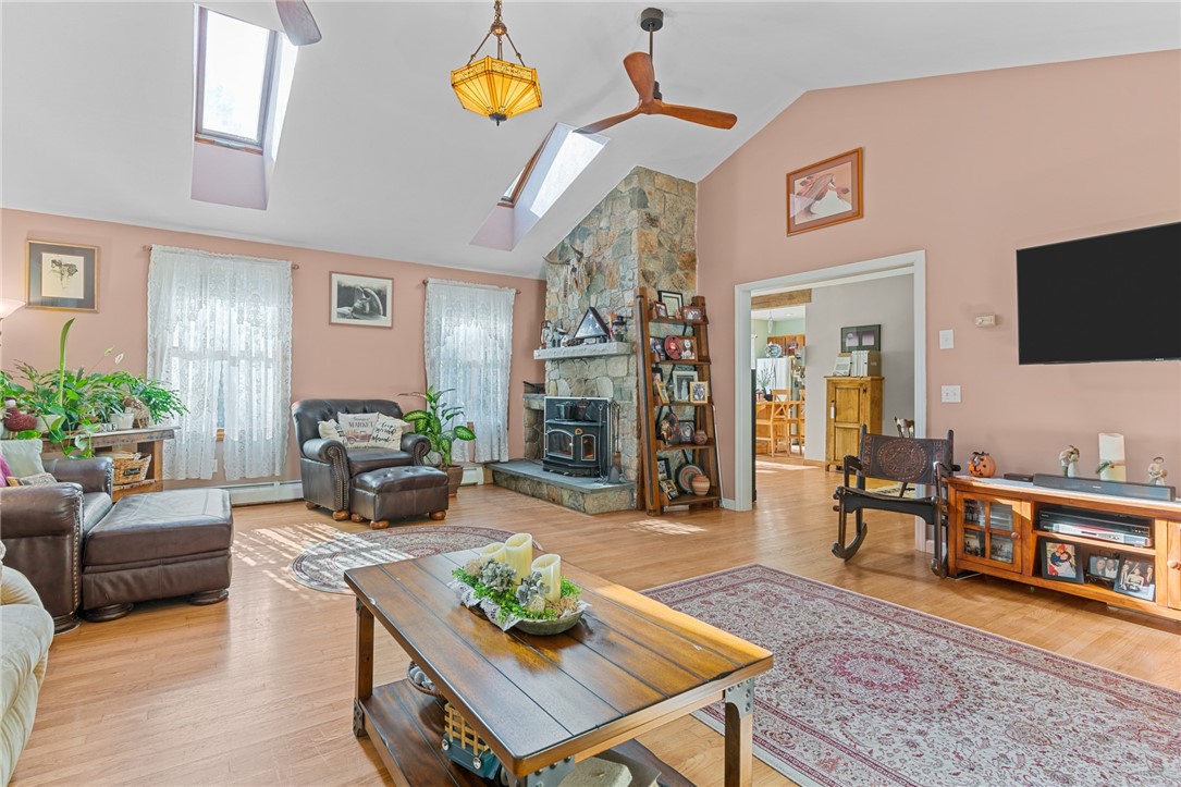 186 Hopkins Hollow Road Coventry, RI 02827 - Photo 11 of 50
