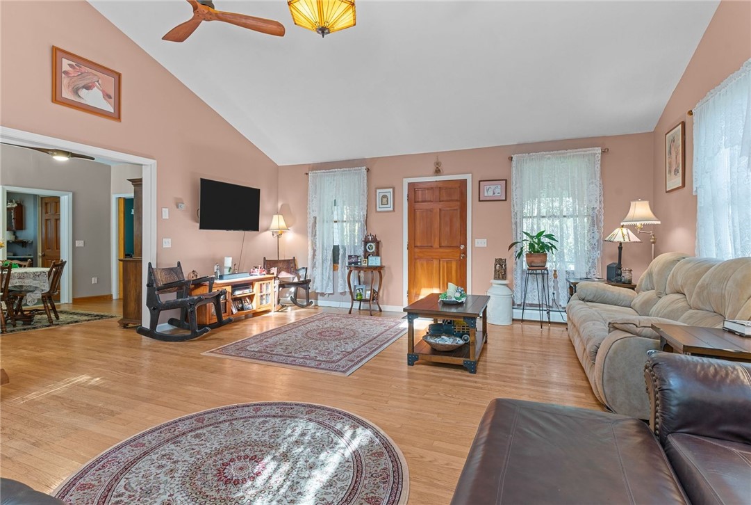 186 Hopkins Hollow Road Coventry, RI 02827 - Photo 9 of 50