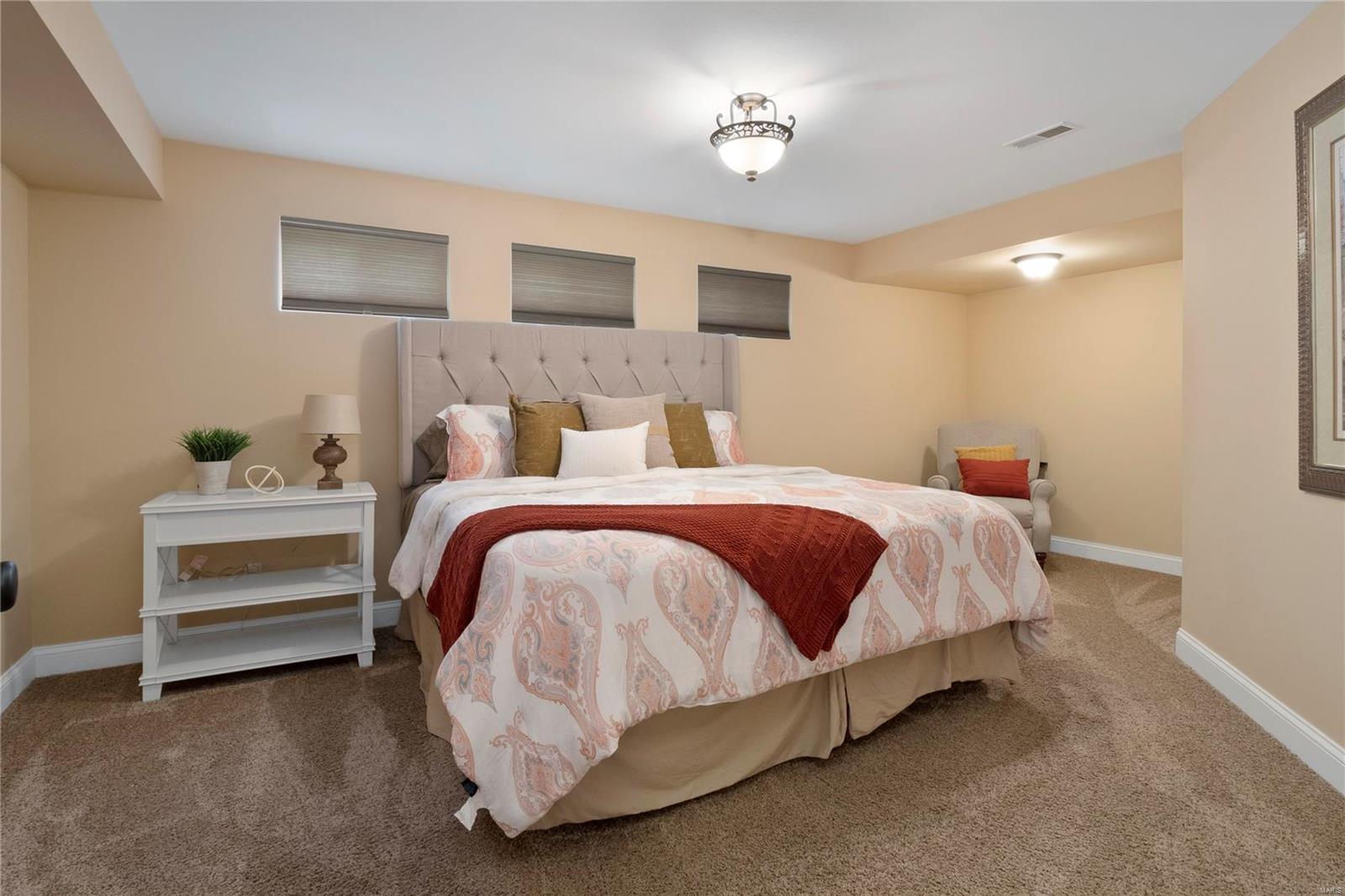 152 Barker Lane Ballwin, MO 63021 - Photo 28 of 40 Gallery Image 28