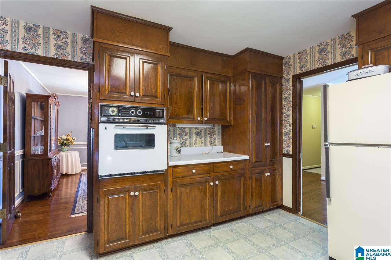 744 Hillyer High Road Anniston, AL 36207 - Photo 7 of 37