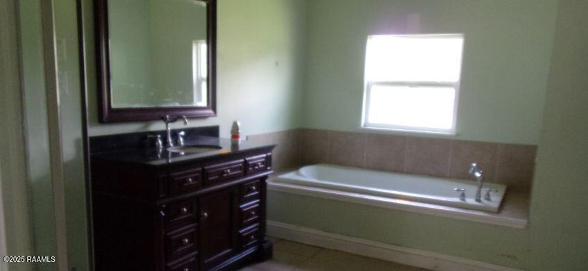 337 Highway 182 Sunset, LA 70584 - Photo 5 of 8 ensuite_bath