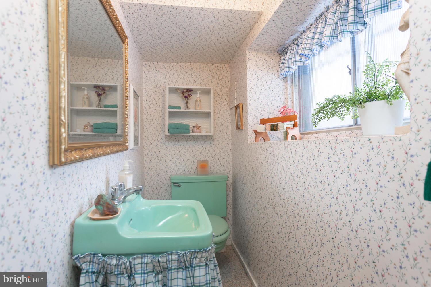 2219 Cambridge Road Broomall, PA 19008 - Photo 16 of 34 Gallery Image 16