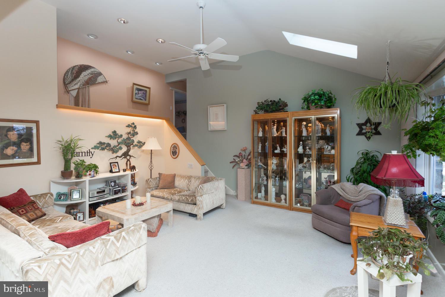 2219 Cambridge Road Broomall, PA 19008 - Photo 3 of 34 Gallery Image 3