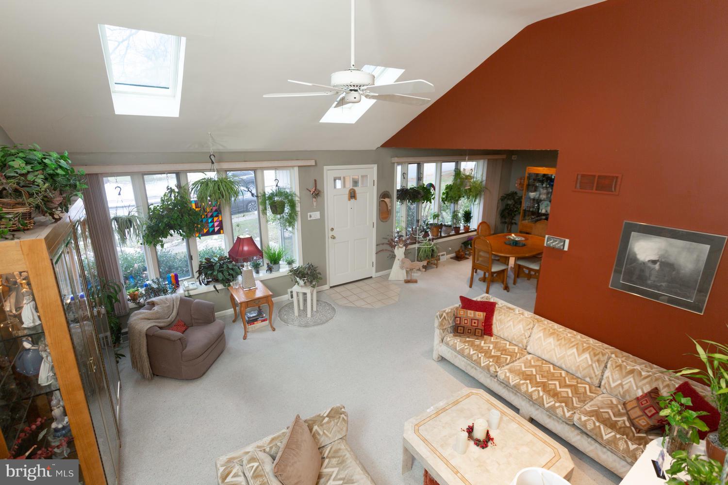 2219 Cambridge Road Broomall, PA 19008 - Photo 4 of 34 Gallery Image 4