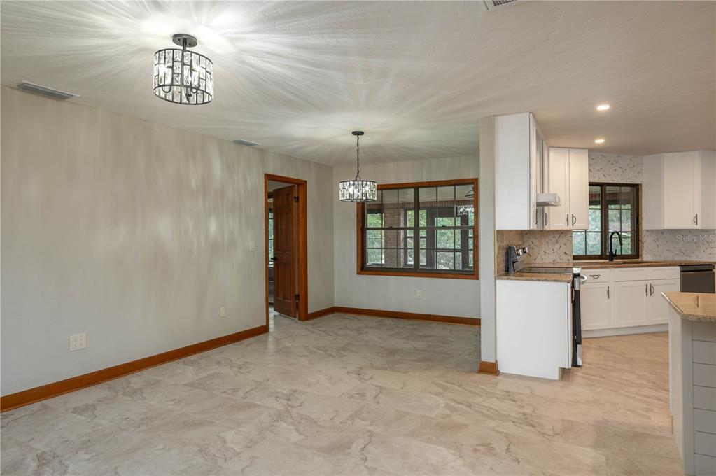 24 Lake Avenue Winter Haven, FL 33880 - Photo 12 of 39 Gallery Image 12