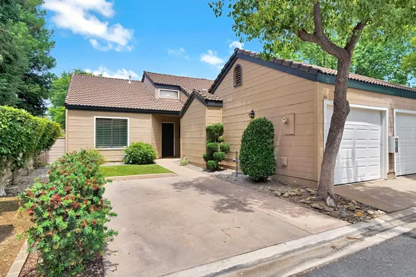 $310,000 | 474 East Alluvial Avenue, Unit 105, Fresno, CA 93720