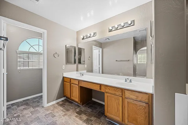 $2,310 | 3719 East Inverness Avenue, Unit 14, Mesa, AZ 85206