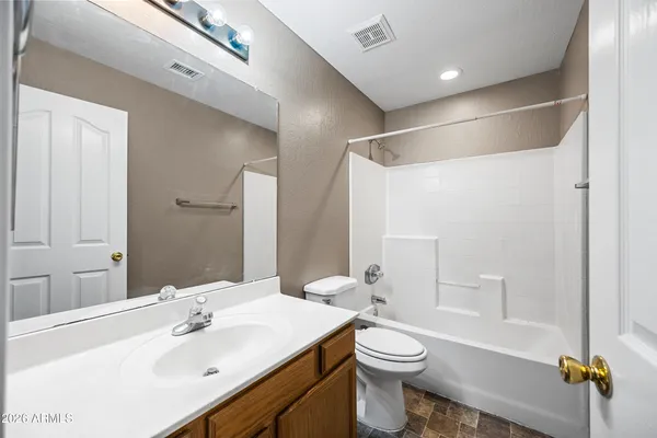 $2,310 | 3719 East Inverness Avenue, Unit 14, Mesa, AZ 85206